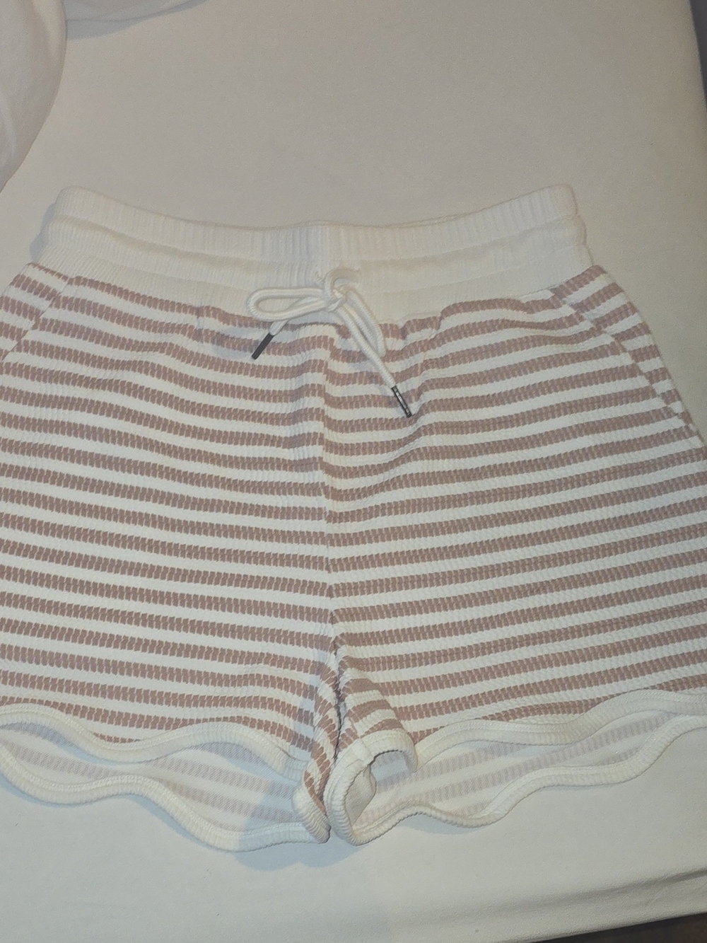 NWT Entro High-Waisted Lounge Shorts Mauve / Taupe & Cream Striped Size Medium